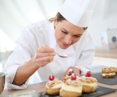 Tuyển dụng tiệm bánh HEOHIN CAKES