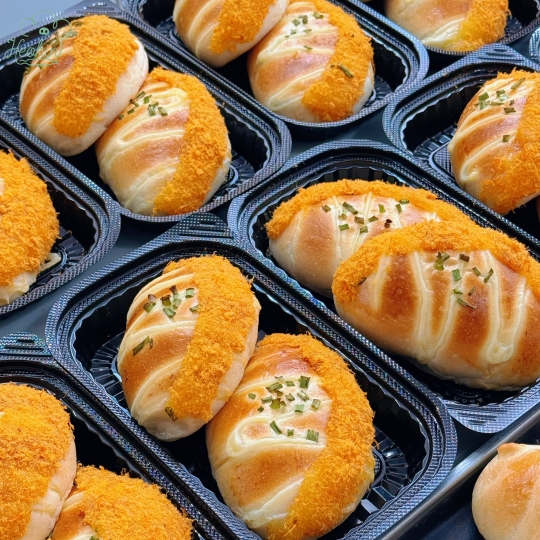 Bánh mì chà bông gà