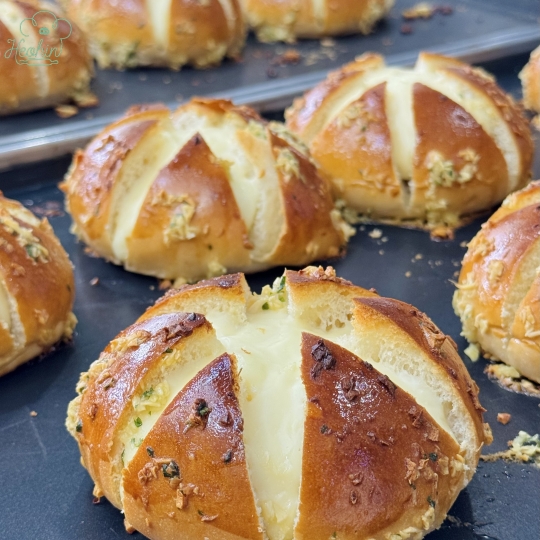 Bánh mì phô mai bơ tỏi